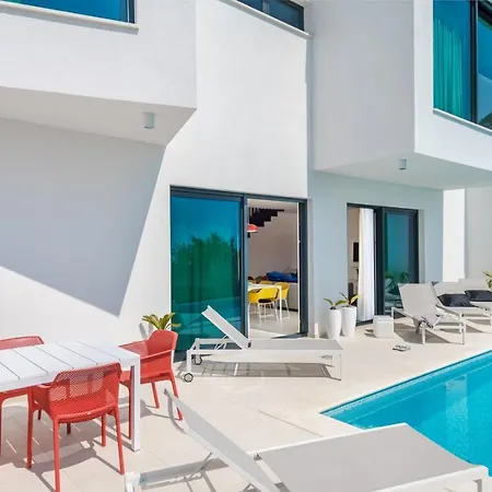 Vila Ctma235/ Modern And Luxurious Villa With Private Pool