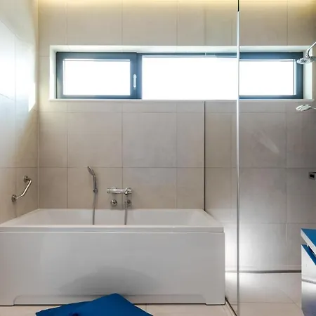 Vila Ctma235/ Modern And Luxurious Villa With Private Pool